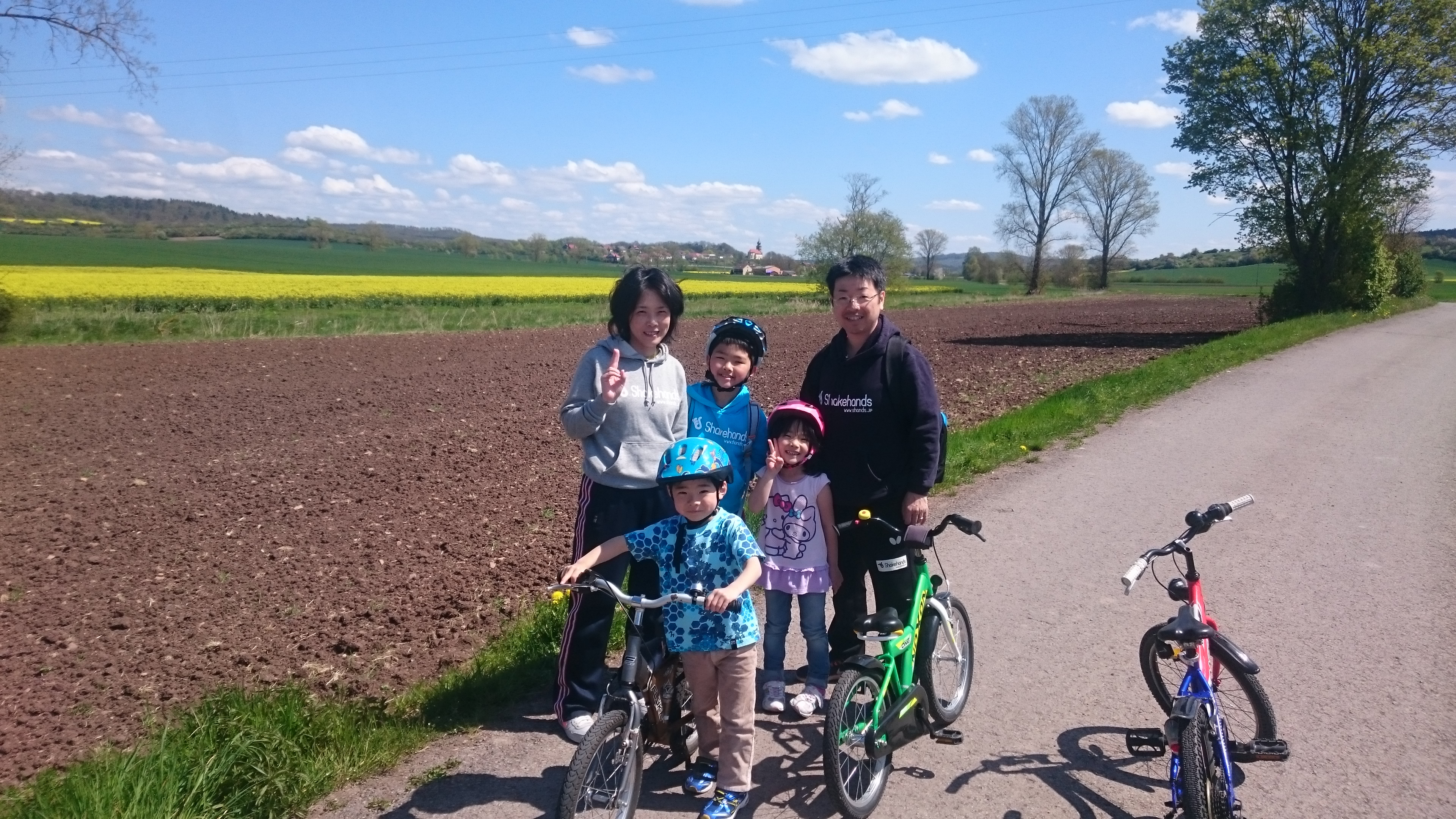 自転車で