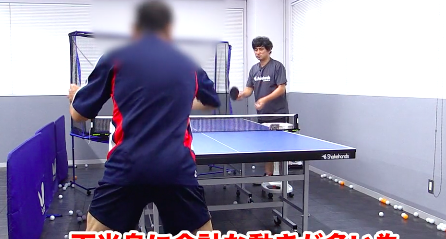 右足を送り出すタイミングを見てみてください!!