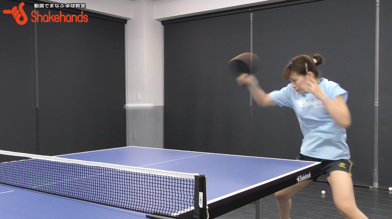 松澤茉里奈の両ハンドのドライブ練習。試合で得点するためには