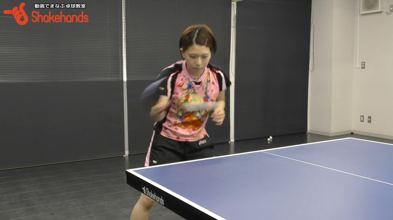 天野優のフォアハンド。トップ選手が最初のフォアで意識する2つのポイント