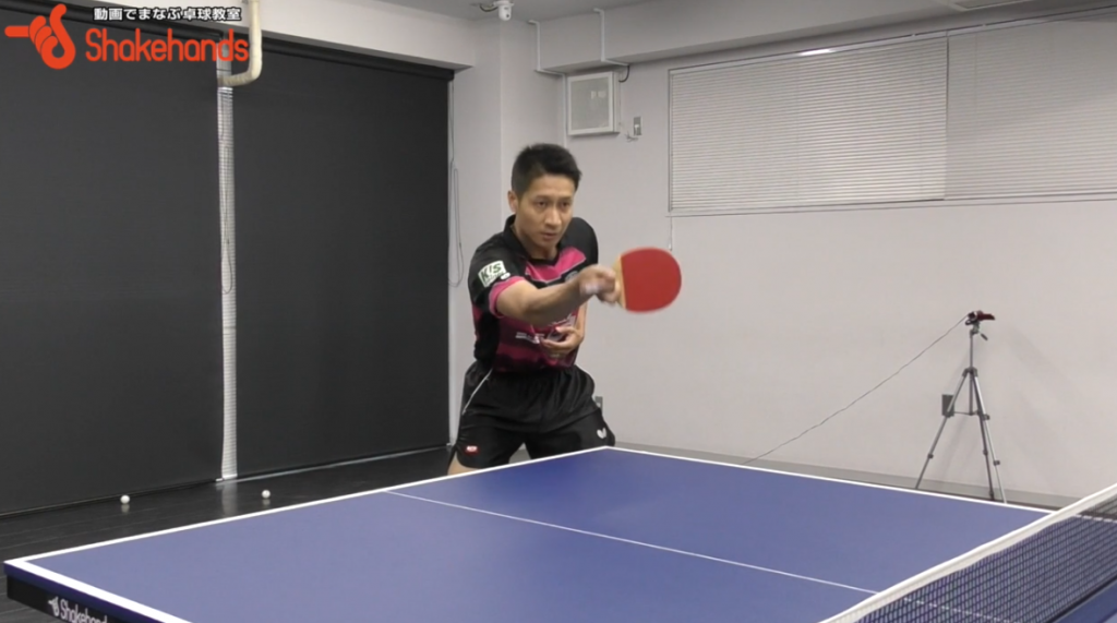 吉田海偉のバックショート。自在に打てる理由は指!