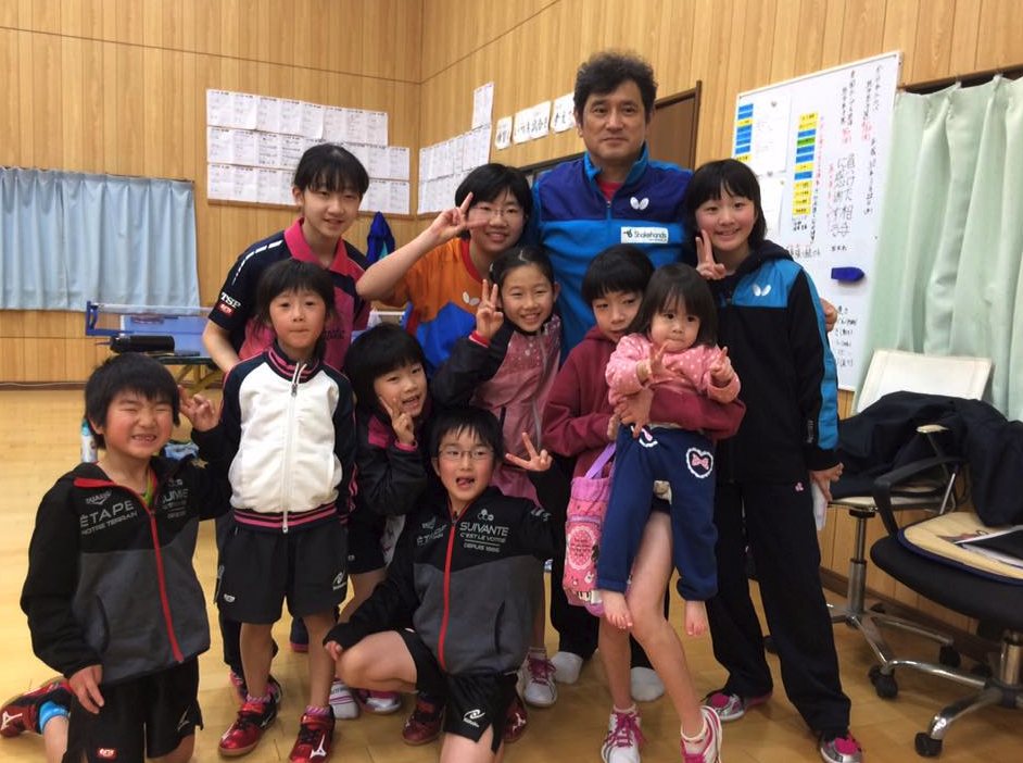 竹本監督と奥さんの情熱溢れる卓球指導