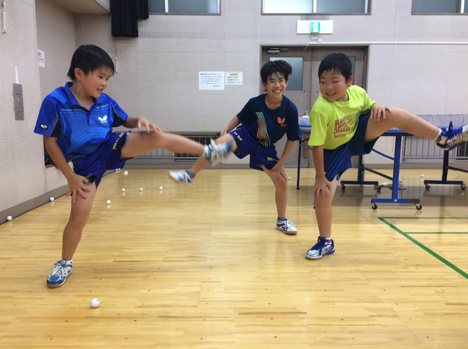 卓球【四股踏み】100回をプレゼント