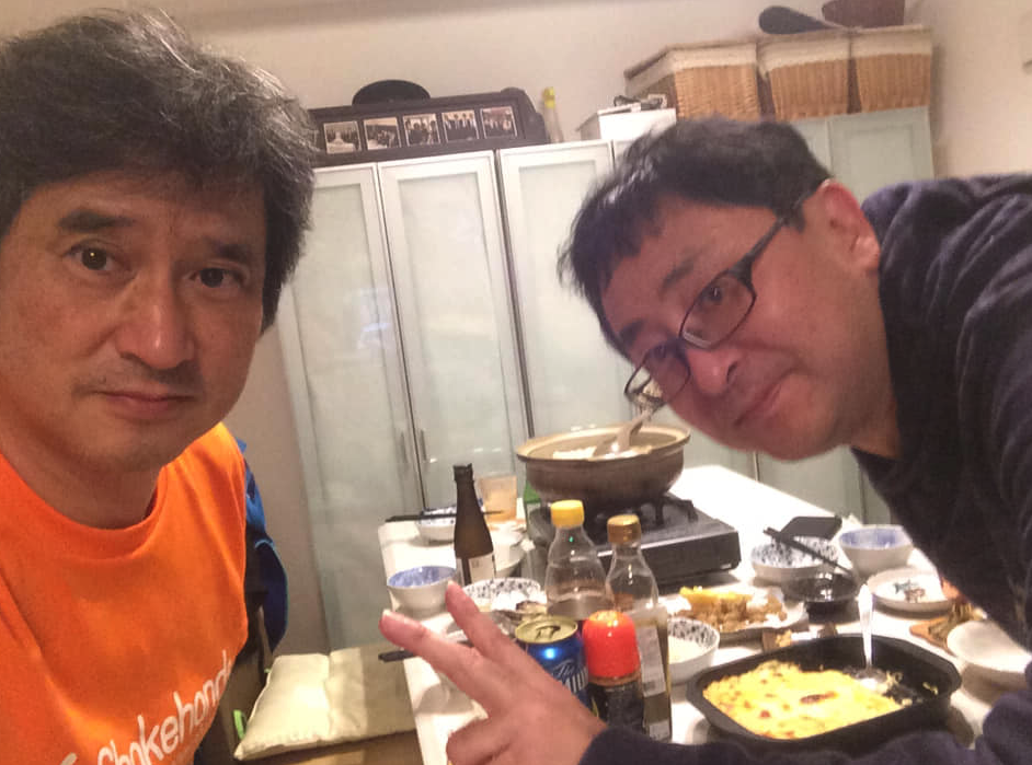 今晩も卓球仲間が我が家に来てくれました