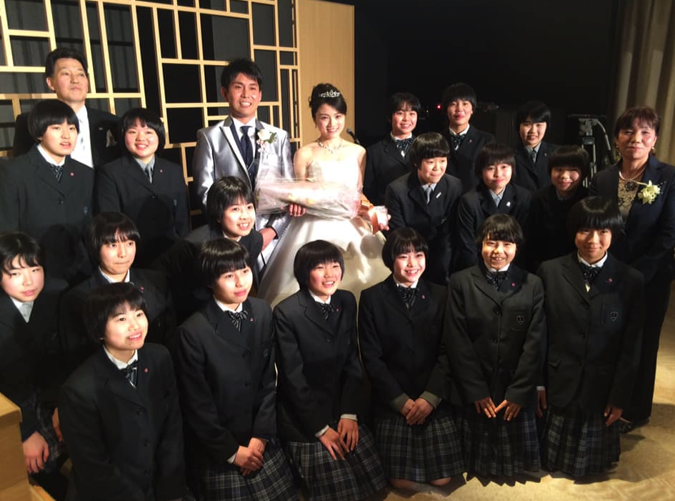 卓球部の先生の結婚式反則技