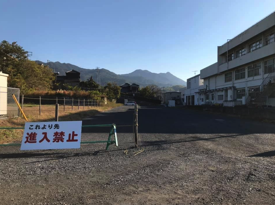 母校の卓球練習場へ