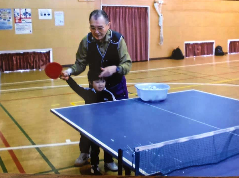 頑張っている宇田幸矢の幼稚園児の時の卓球動画