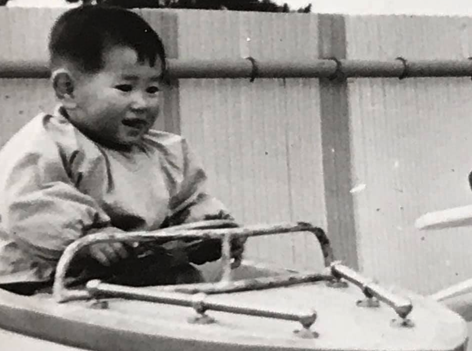 幼少期の写真を引っ張り出してきました