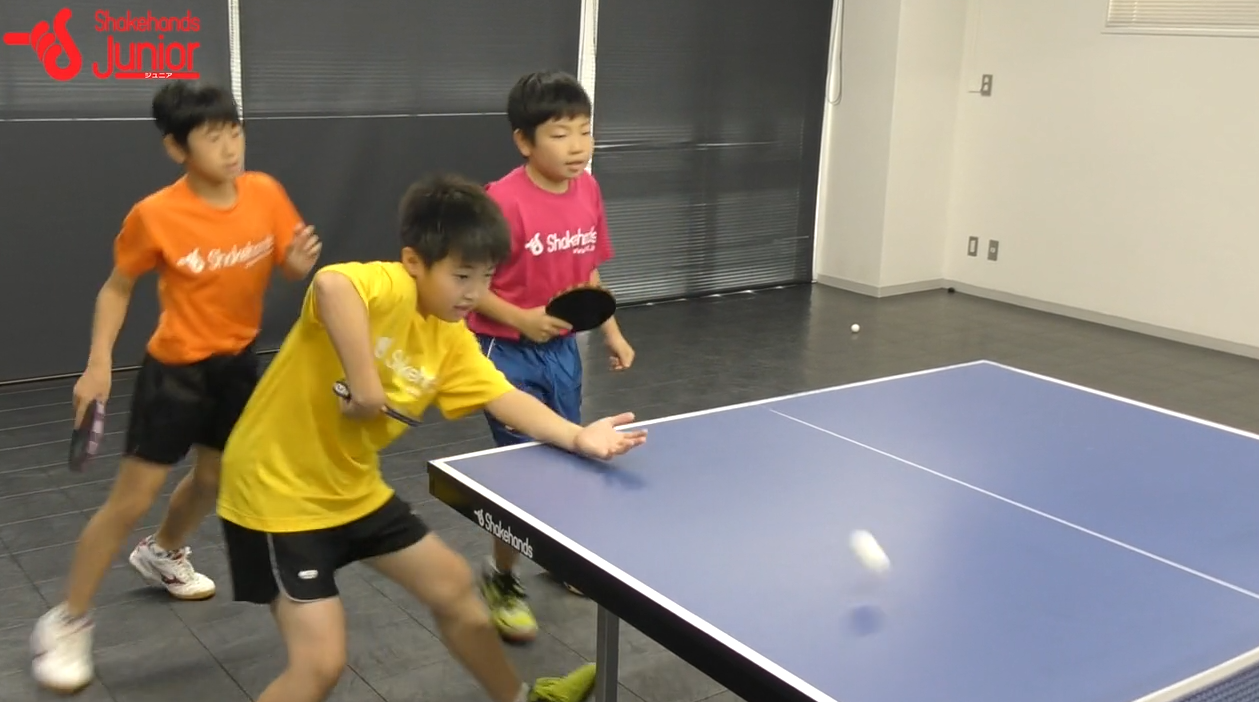 【平岡義博の３人多球練習】フォア前をバックで打ってカッコ良く決める！