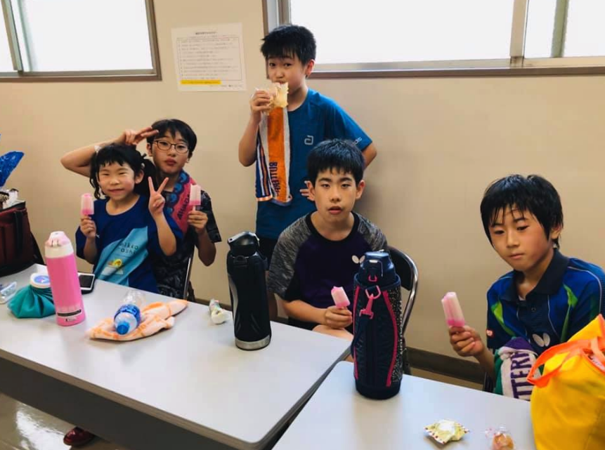 子供たちは成長に希望の持てる卓球プレーができるように