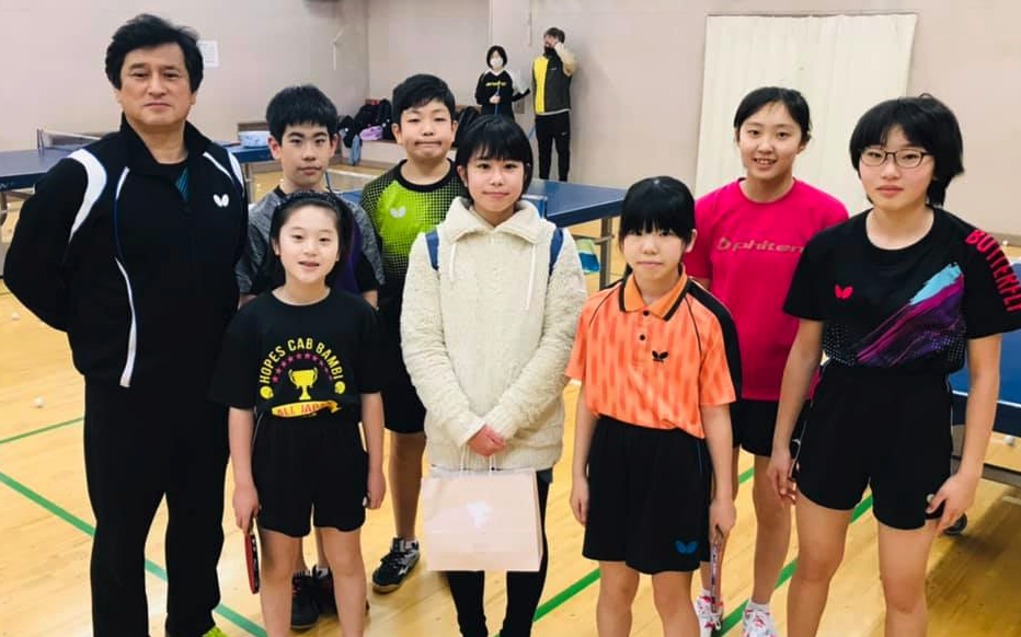 聡明で素直で可愛い阿部真子ちゃん、高校受験合格の報告と私の還暦祝いに 来てくれました。
