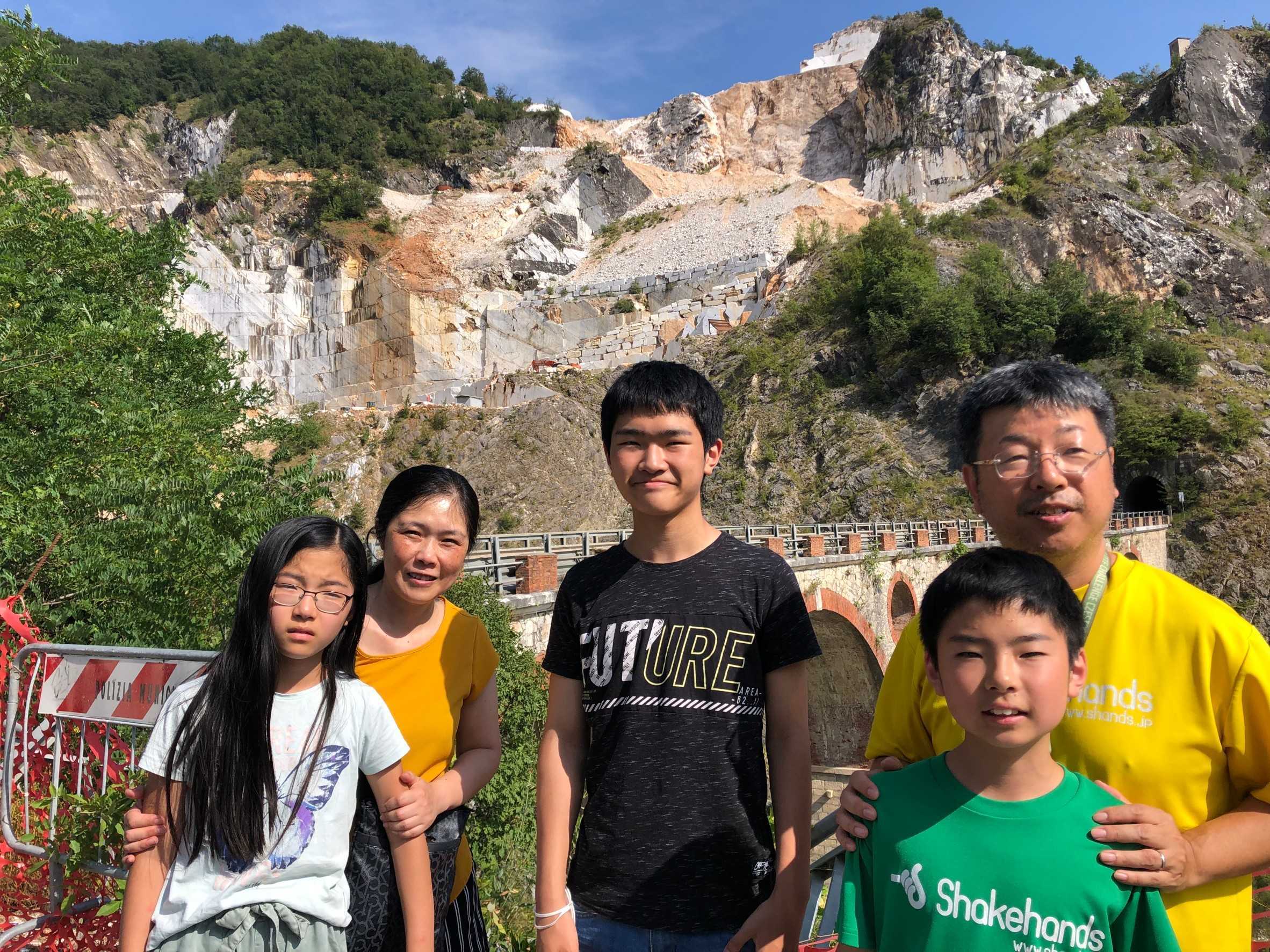 イタリアリーグ優勝のクラブCarrara（カッラーラ）は大理石採掘世界一の町！この地から東京に思いを馳せます^^