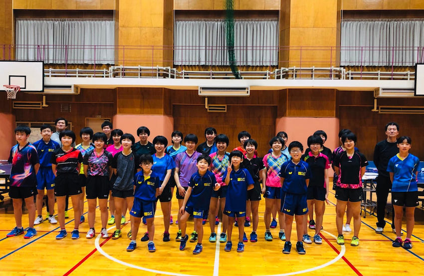 武蔵野中・高校に子供たちと卓球練習