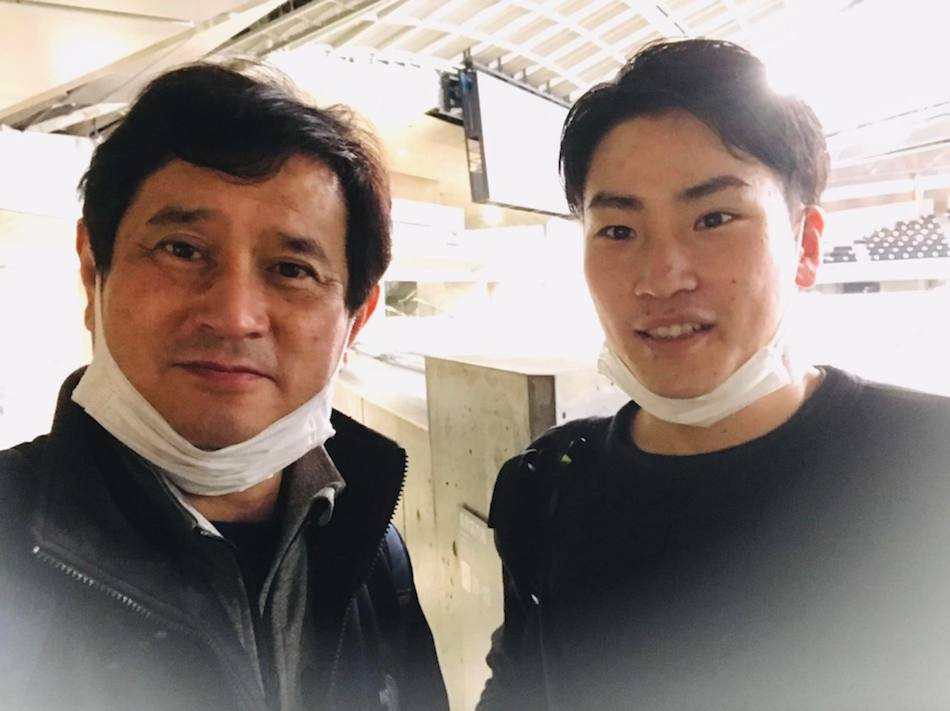 FLAT HILL ジュニア教室の卒業生 村上達哉（國學院大3年）全日本選手権。男子ダブルス３２位　 男子シングルス６４位