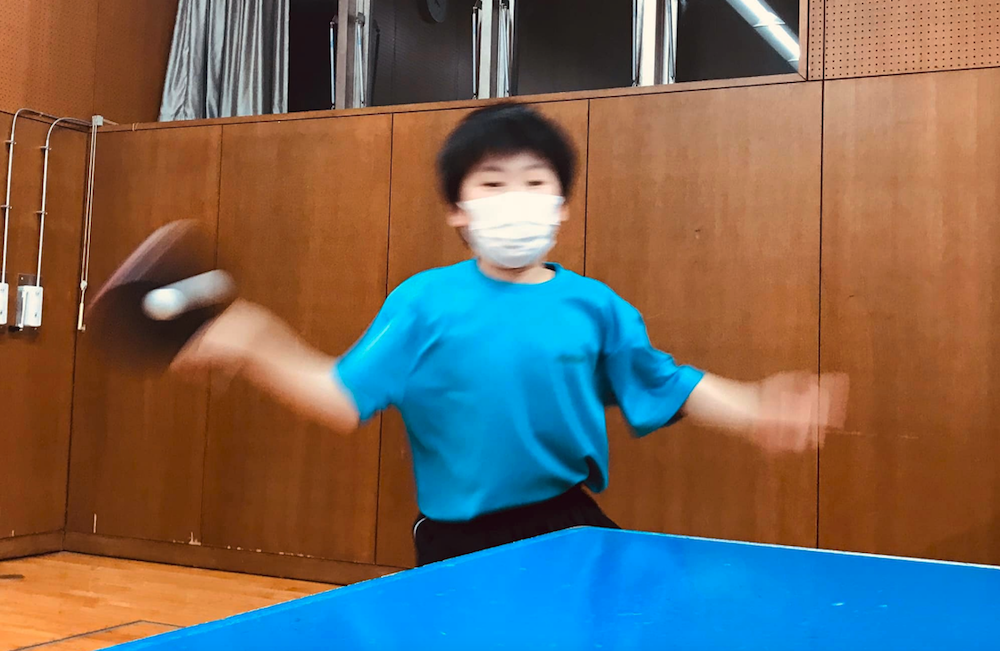 ジュニア練習ではラケットを持たないで、 なるべく静かに見守ろうと思っていました