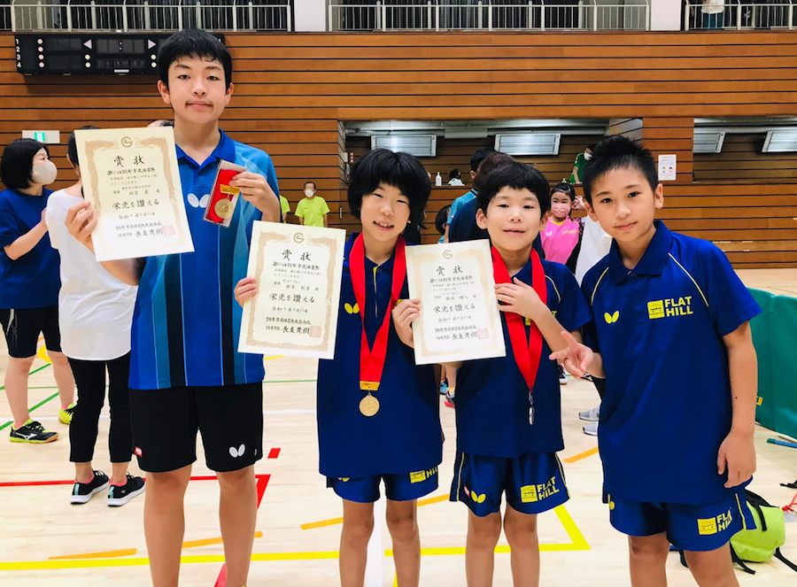 1球打つたびにたくましくなってきます。 大会終了後も3時間の練習。 体力も気力も急成長の今日この頃