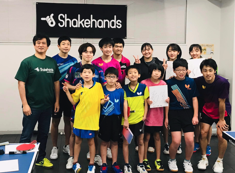Ｔリーガーの森薗政崇選手とブンデスリーガーの坪井勇磨選手、明治大学OBの三井くんが来てくれました