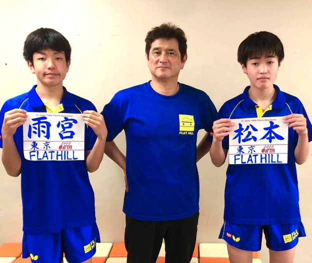 クラブ卓球選手権東京都予選。中３の二人は、このユニフォームでチーム戦を闘うのは最後