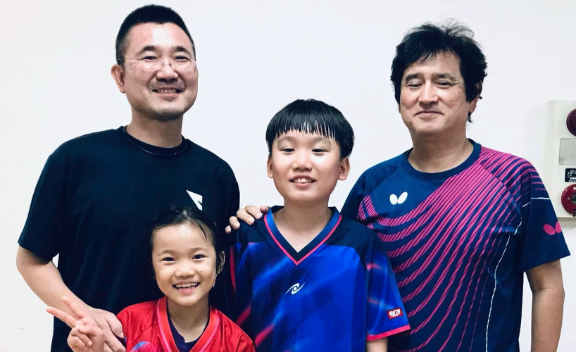 ベトナム・ホーチミン市から帰国していた富岡親子が帰られました。タクミ君は来春には日本の中学を受験し、親から離れて寮生活をする予定