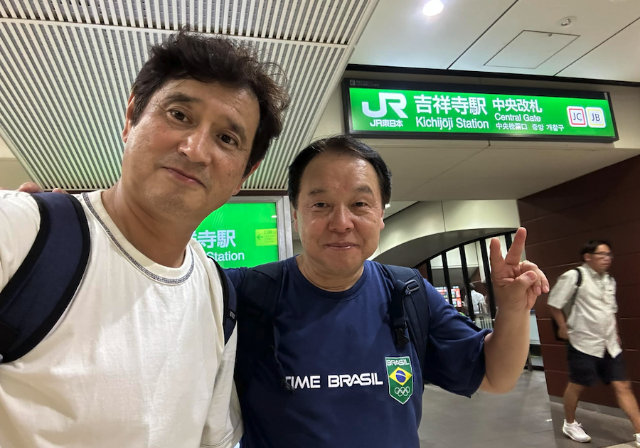 ブラジルのマルコス山田さん。サンパウロで卓球用品の代理店や小売を手広く展開