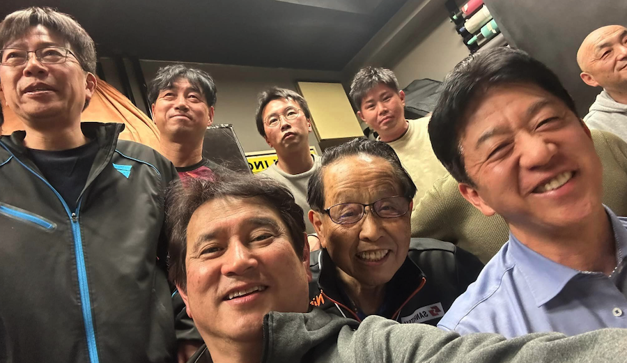 【PACO会】 世界的プロカメラマンの高橋和幸さんの新宿御苑近くにあるPACOスタジオに著名な卓球人が集いました