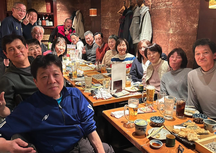 昭和の35年から36年にこの世に天から命を授かって【卓球】の魅力に取り憑かれ  練習に勤しみ、勝負に明け暮れ、 勝利に歓喜し、敗北に打ち拉がれ、 ときには人生をも翻弄された仲間
